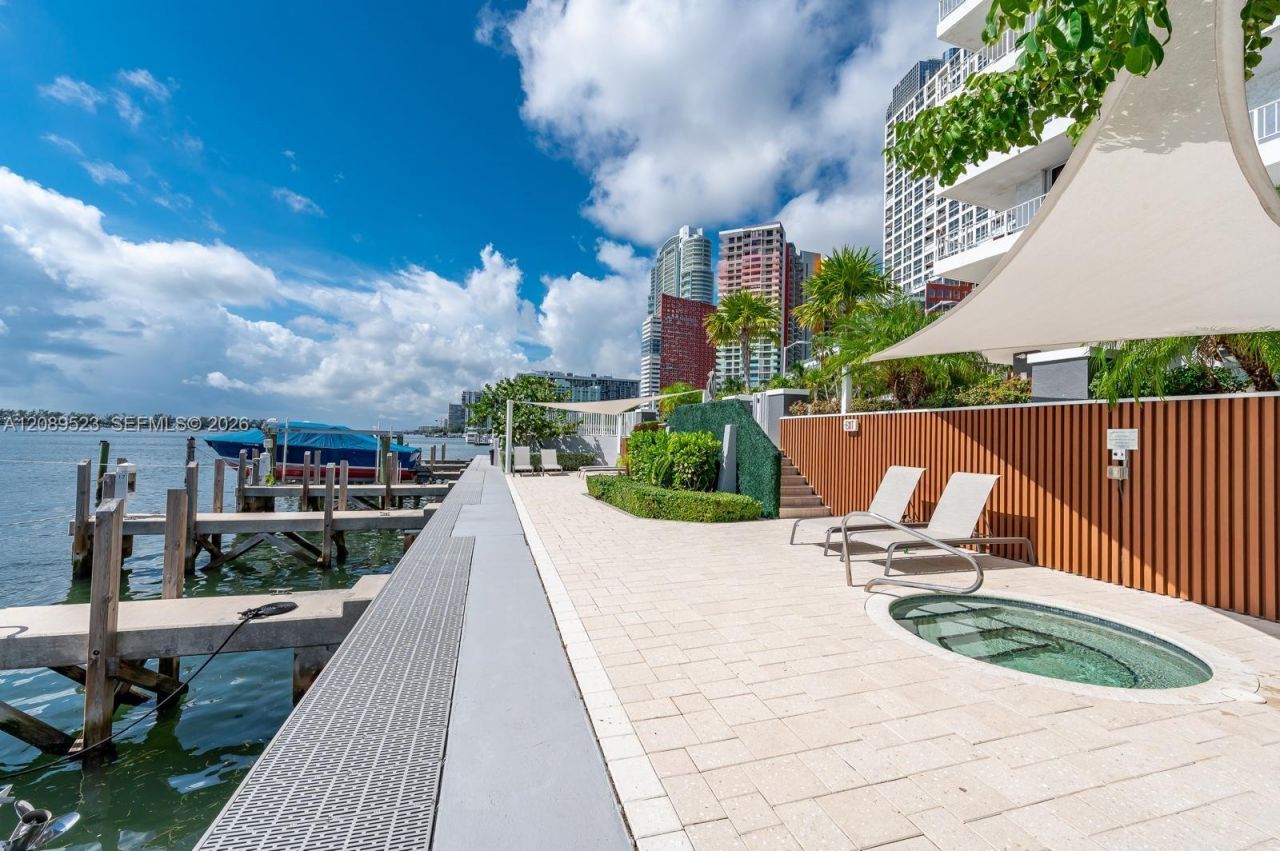 200 SE 15th Rd , Unit PH-A, Miami, FL 33129 Photo