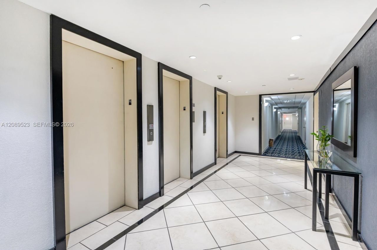 200 SE 15th Rd , Unit PH-A, Miami, FL 33129 Photo
