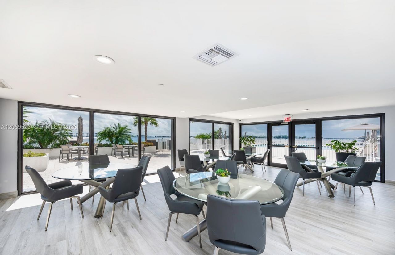 200 SE 15th Rd , Unit PH-A, Miami, FL 33129 Photo