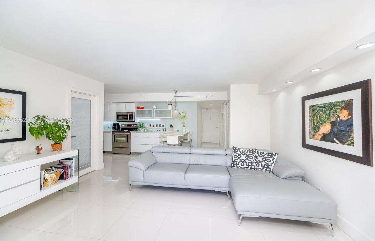 200 SE 15th Rd , Unit PH-A, Miami, FL 33129 Photo