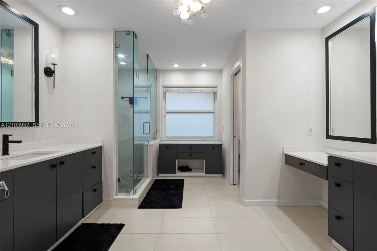 1254 NW 102nd Way, Coral Springs, FL 33071 Photo