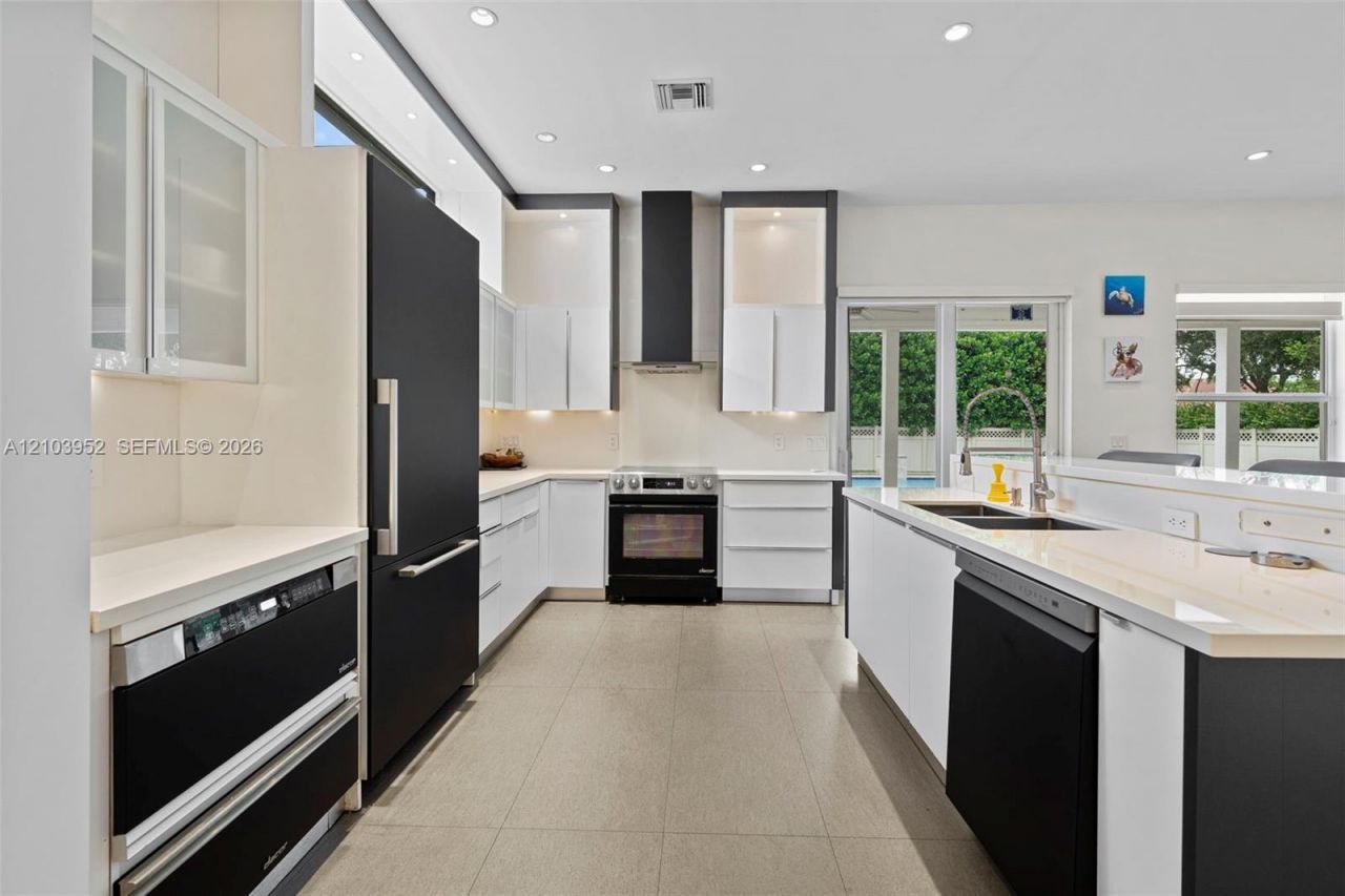 1254 NW 102nd Way, Coral Springs, FL 33071 Photo