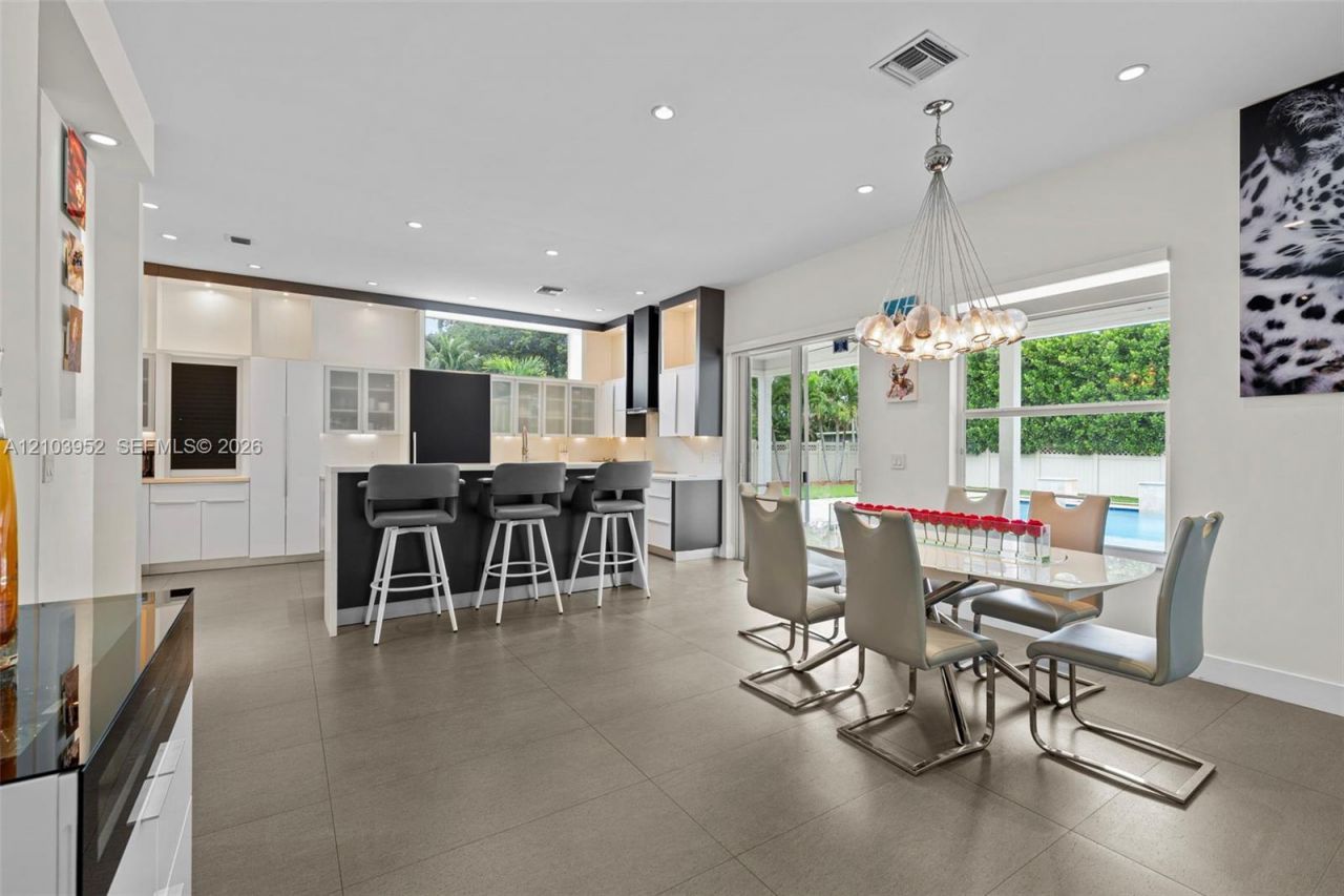 1254 NW 102nd Way, Coral Springs, FL 33071 Photo