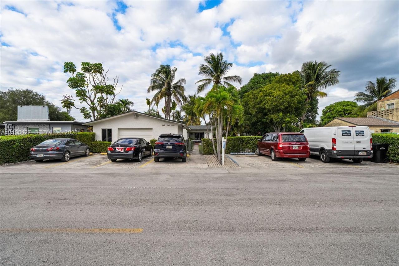 1267 NE 127th St, Unit 1, North Miami, FL 33161 Photo