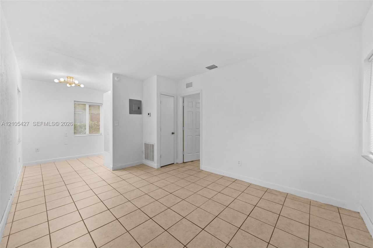 1267 NE 127th St, Unit 1, North Miami, FL 33161 Photo