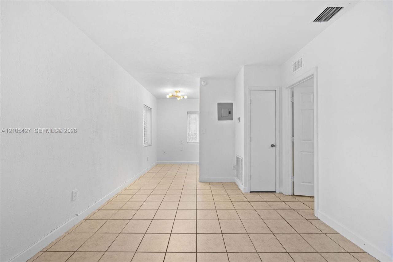 1267 NE 127th St, Unit 1, North Miami, FL 33161 Photo