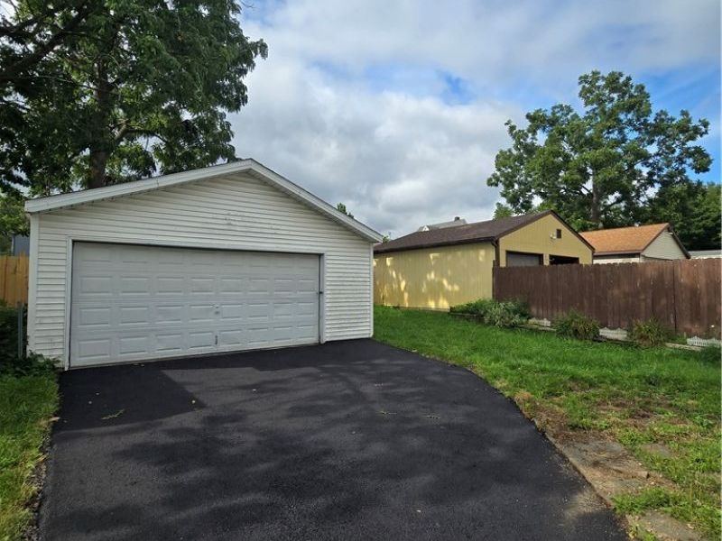 4427 Woburn Avenue, Old Brooklyn, OH 44109 Photo 14