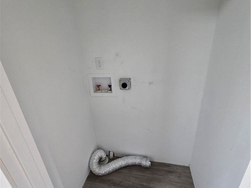 4427 Woburn Avenue, Old Brooklyn, OH 44109 Photo 15