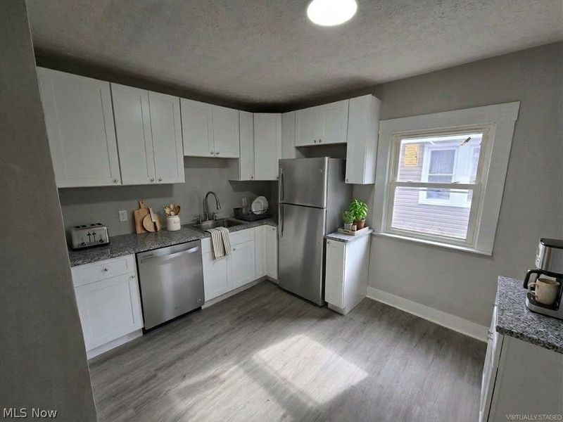 4427 Woburn Avenue, Old Brooklyn, OH 44109 Photo 8