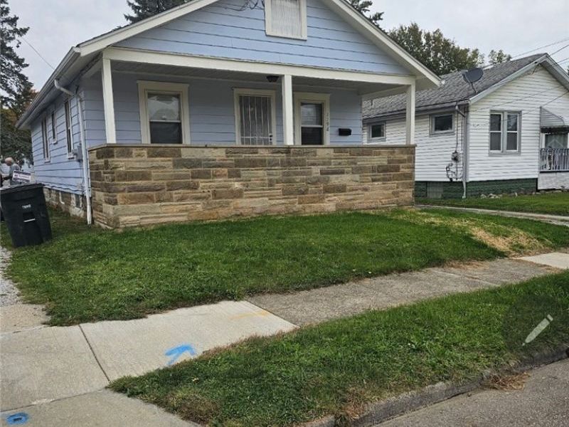 1198 Burkhardt Avenue, Akron, OH 44301 Photo 1