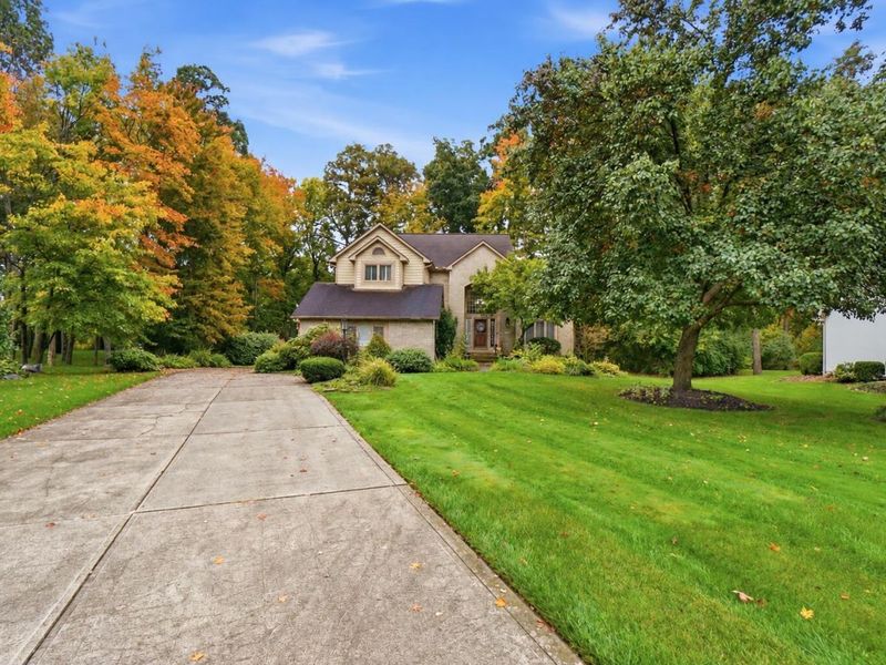 1237 Whispering Meadow Court , New Albany, OH 43054 Photo 1