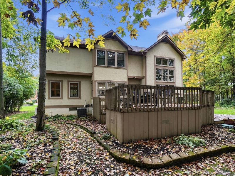 1237 Whispering Meadow Court , New Albany, OH 43054 Photo 7