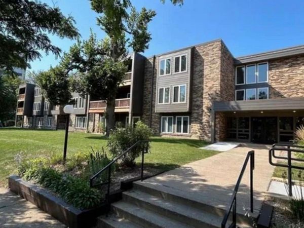 450 Ford Road , Unit 215, Saint Louis Park, MN 55426