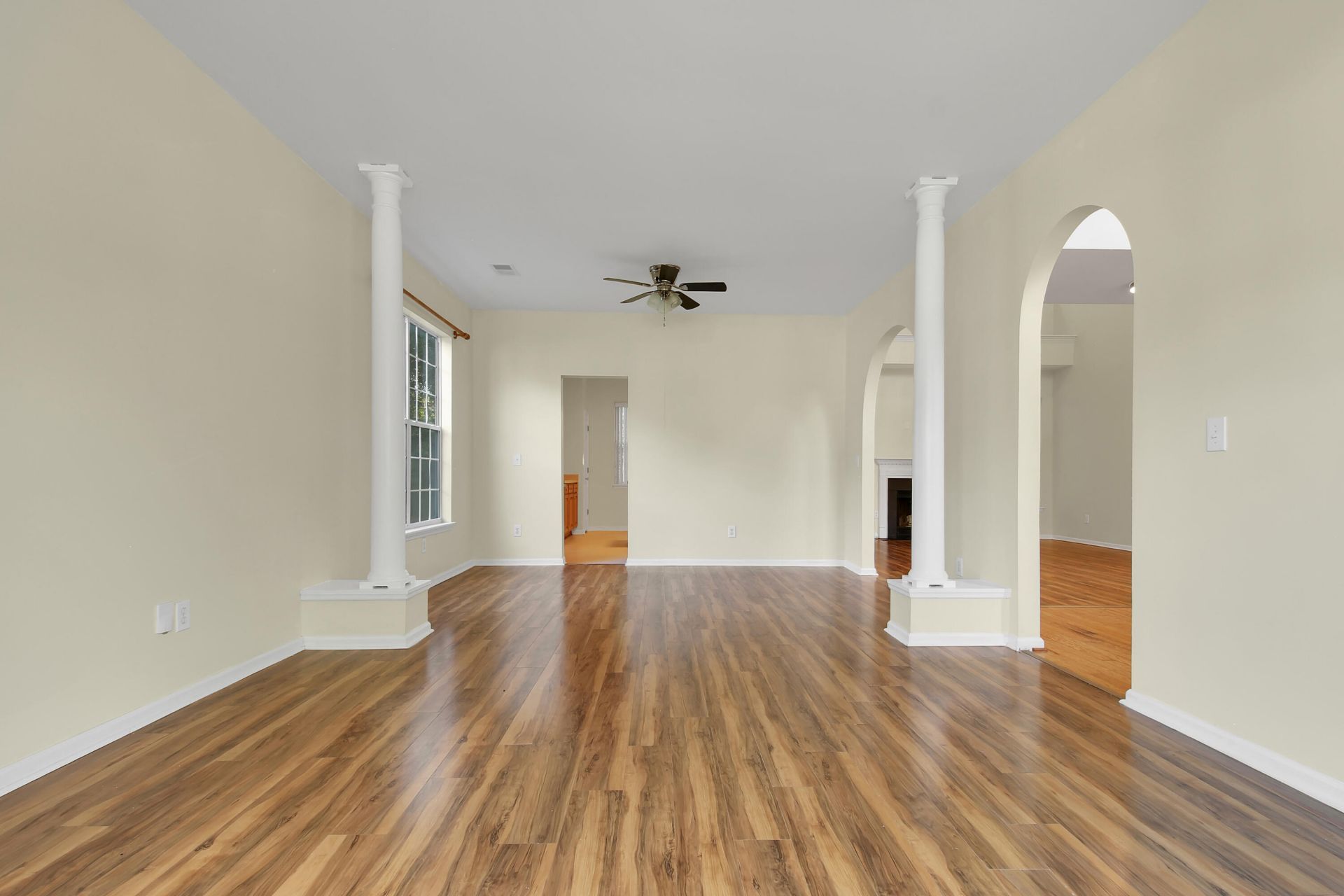 1465 Clarendon Way Photo 10