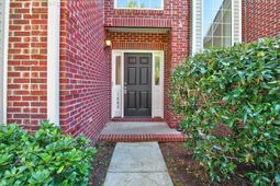 1465 Clarendon Way photo 4
