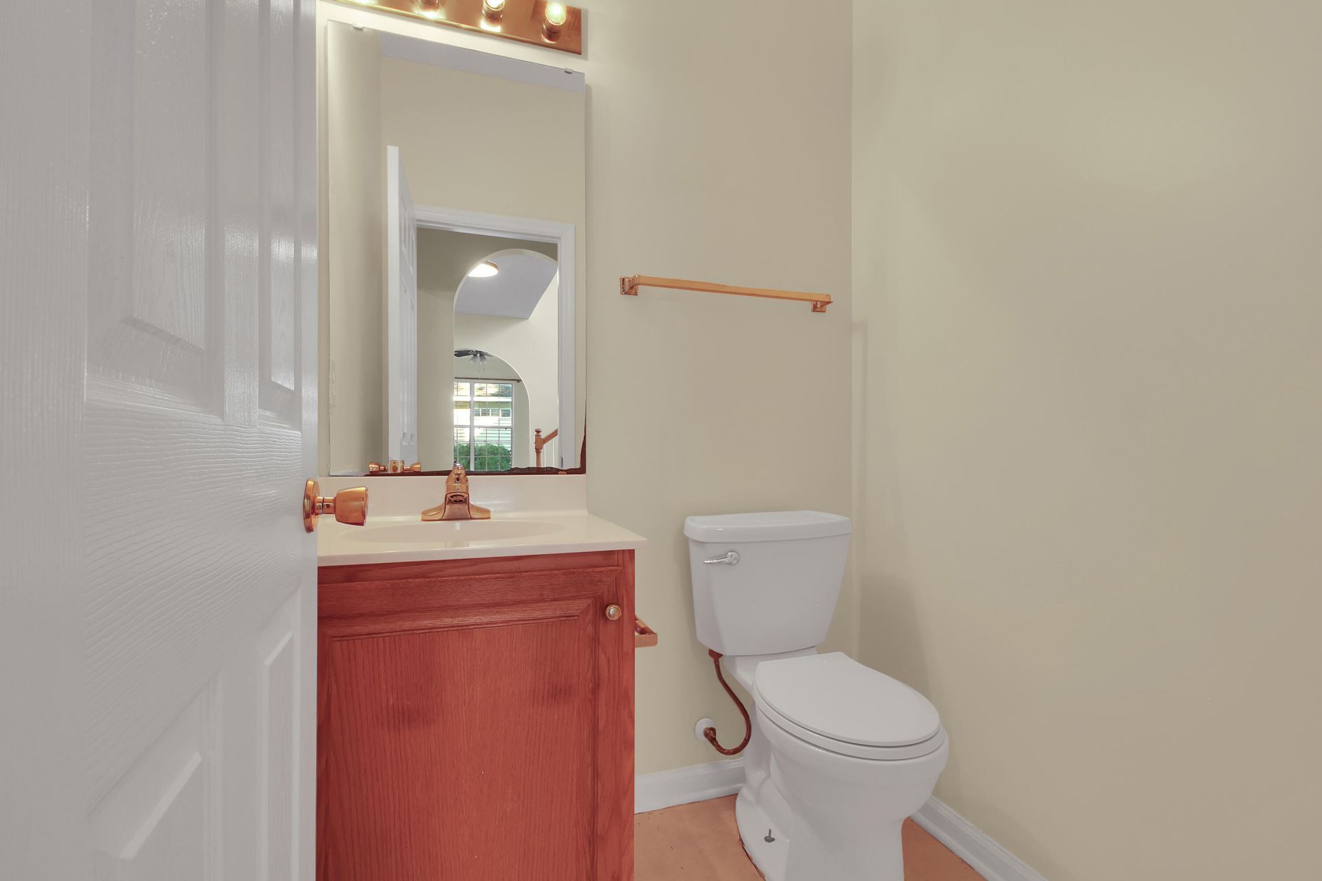 1465 Clarendon Way Photo 26