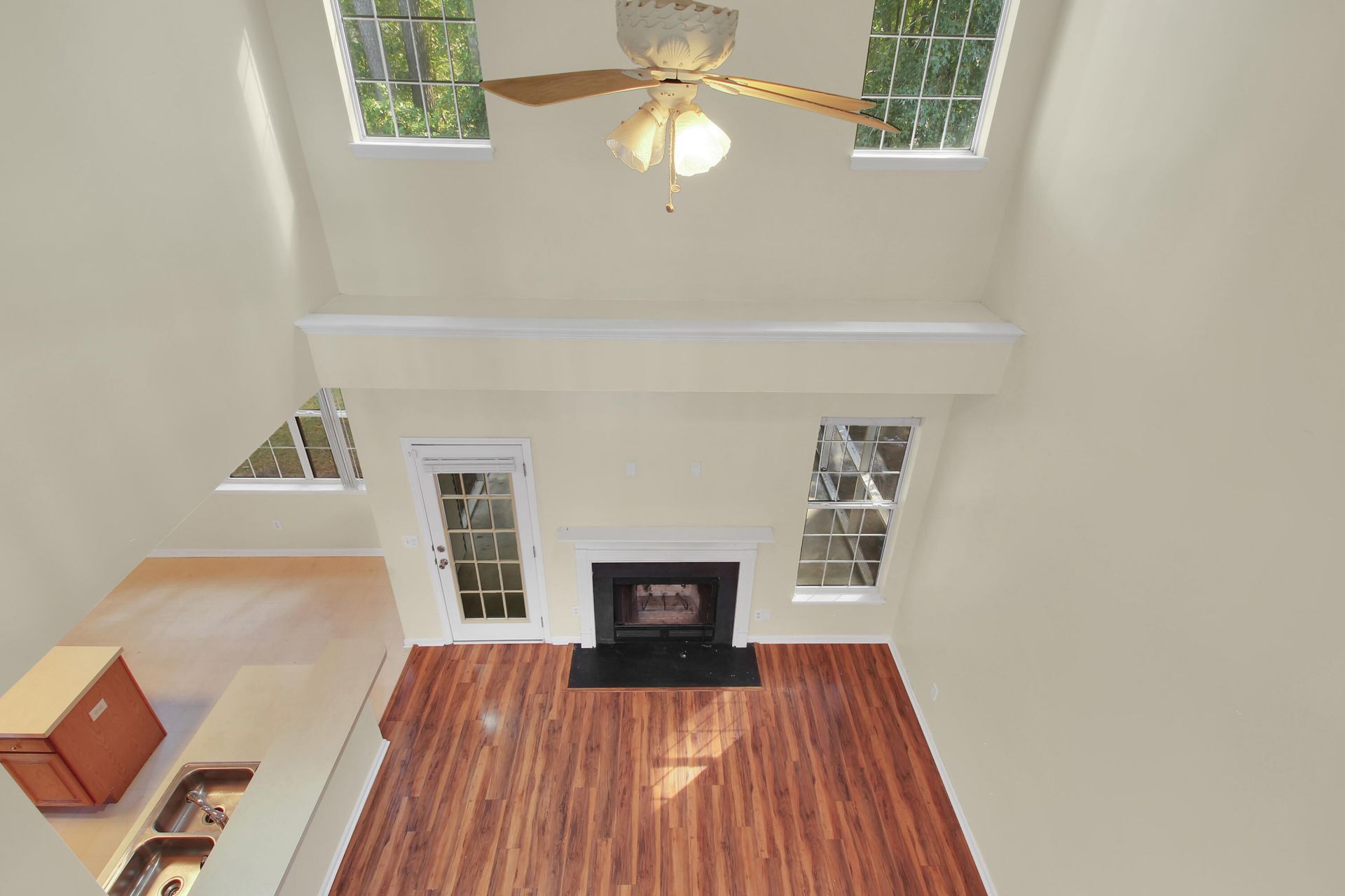 1465 Clarendon Way Photo 31