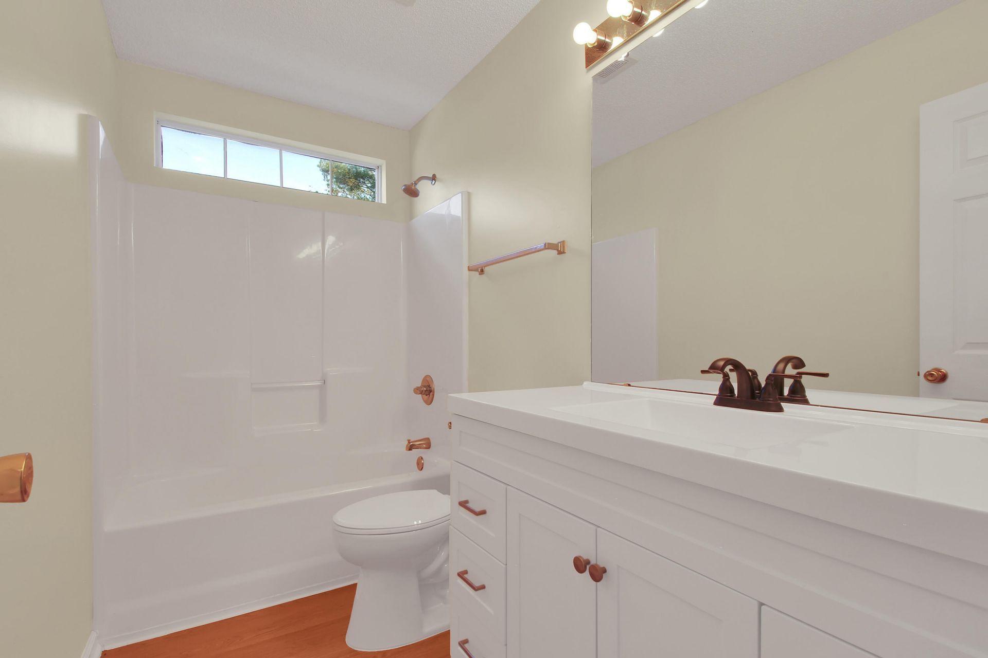 1465 Clarendon Way Photo 32