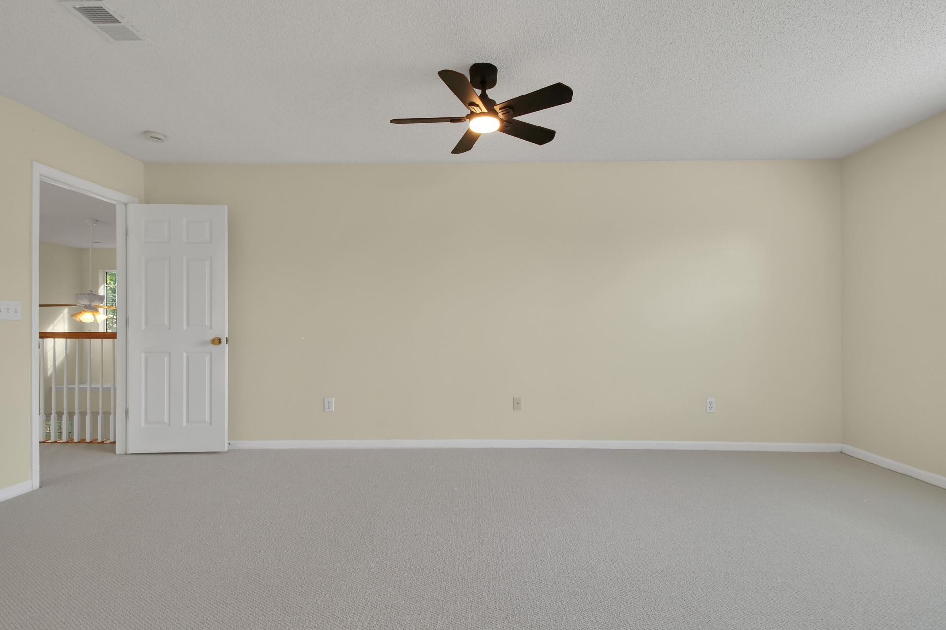 1465 Clarendon Way Photo 35