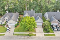 1465 Clarendon Way photo 4