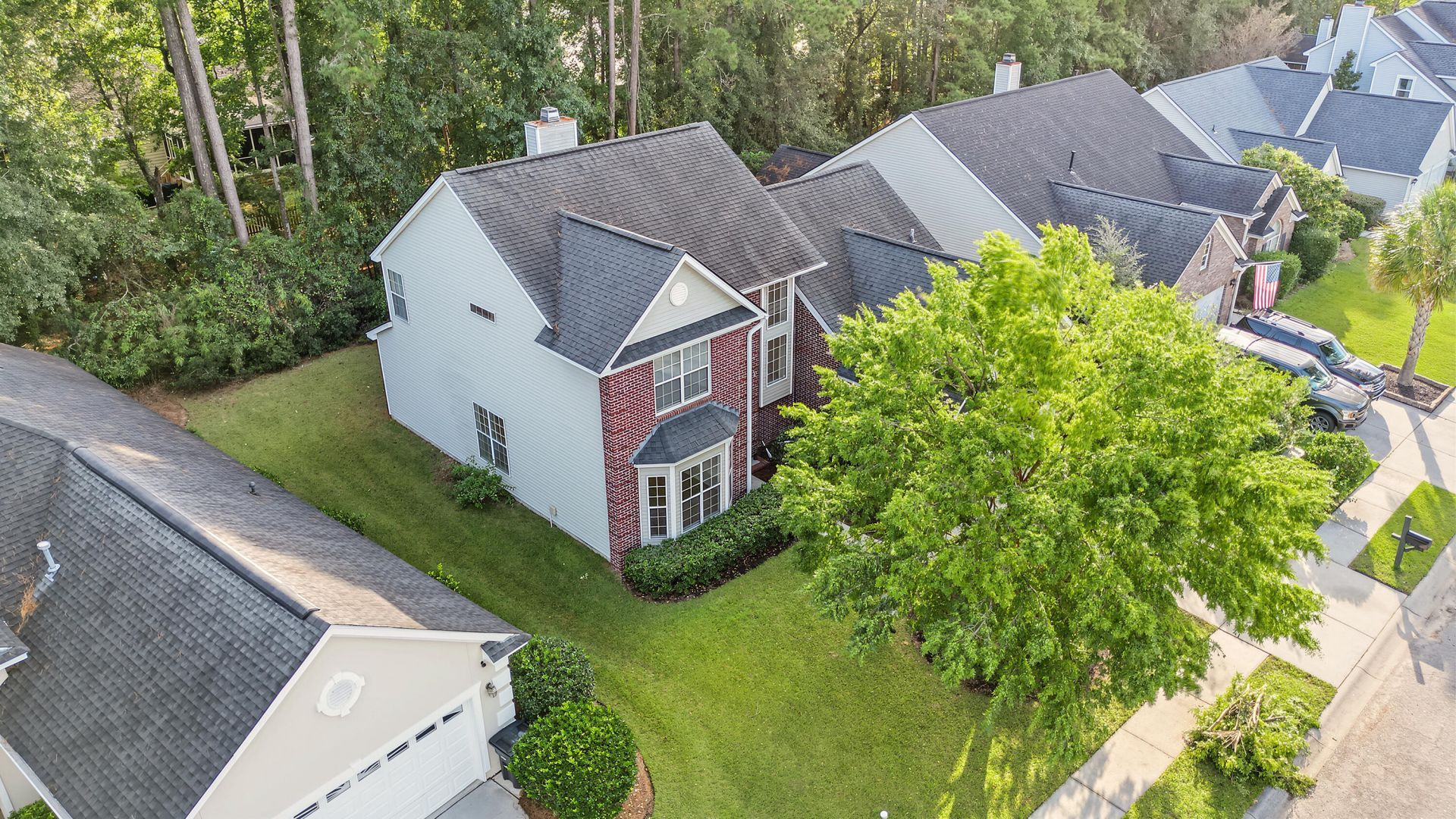 1465 Clarendon Way Photo 8