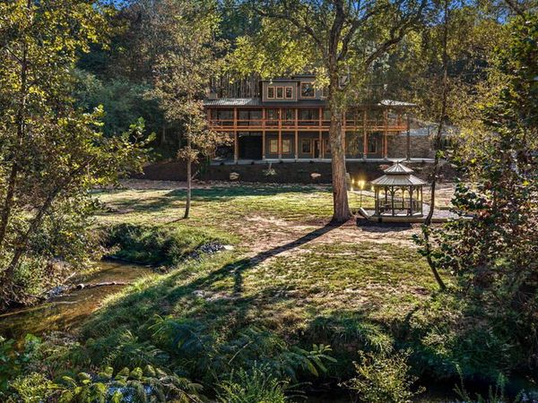 580 Windy Valley Lane, Blue Ridge, GA 30513