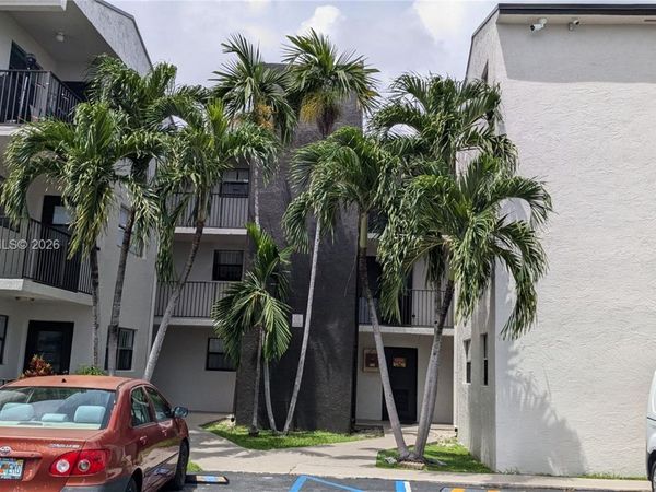 142 SW 18th Ave , Unit 24, Miami, FL 33135