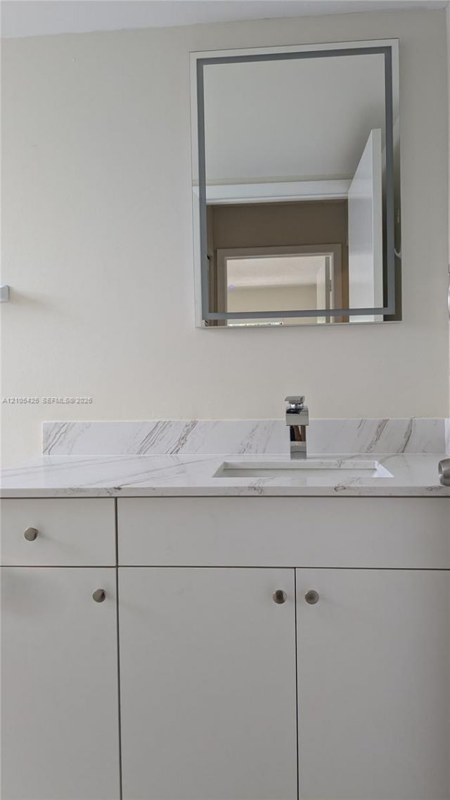 142 SW 18th Ave , Unit 24, Miami, FL 33135 Photo