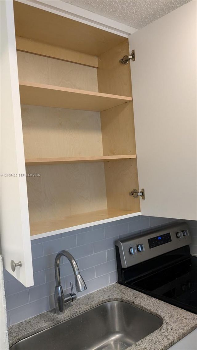 142 SW 18th Ave , Unit 24, Miami, FL 33135 Photo