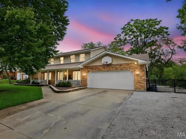 28 Clark Drive, Fairview Heights, IL 62208