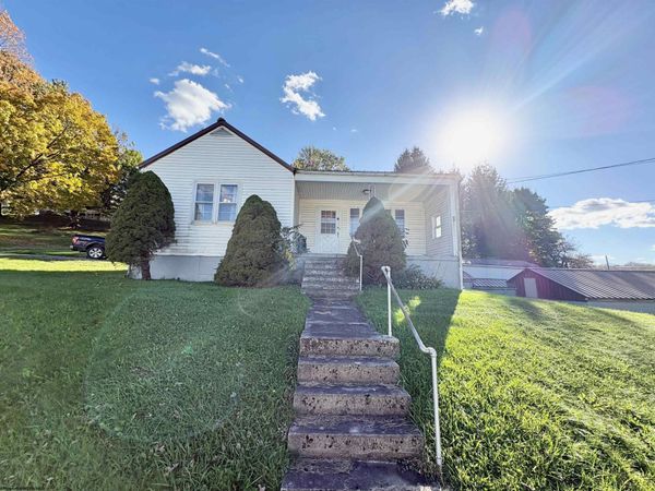 900 E State Avenue, Terra Alta, WV 26764