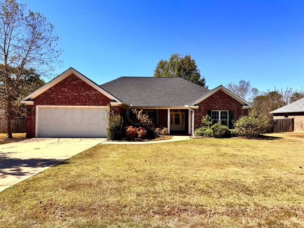 345 Cheryl Drive, Columbus, MS 39702