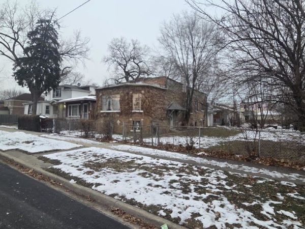 9217 S Perry Avenue , Chicago, IL 60628