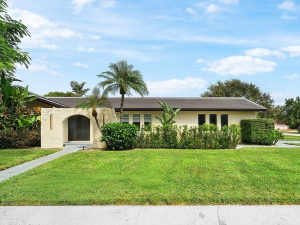 2013 ARDLEY Road, North Palm Beach, FL 33408