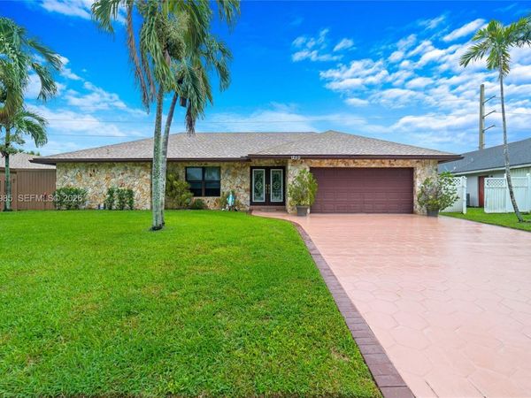 1250 NW 76th Ave, Plantation, FL 33322