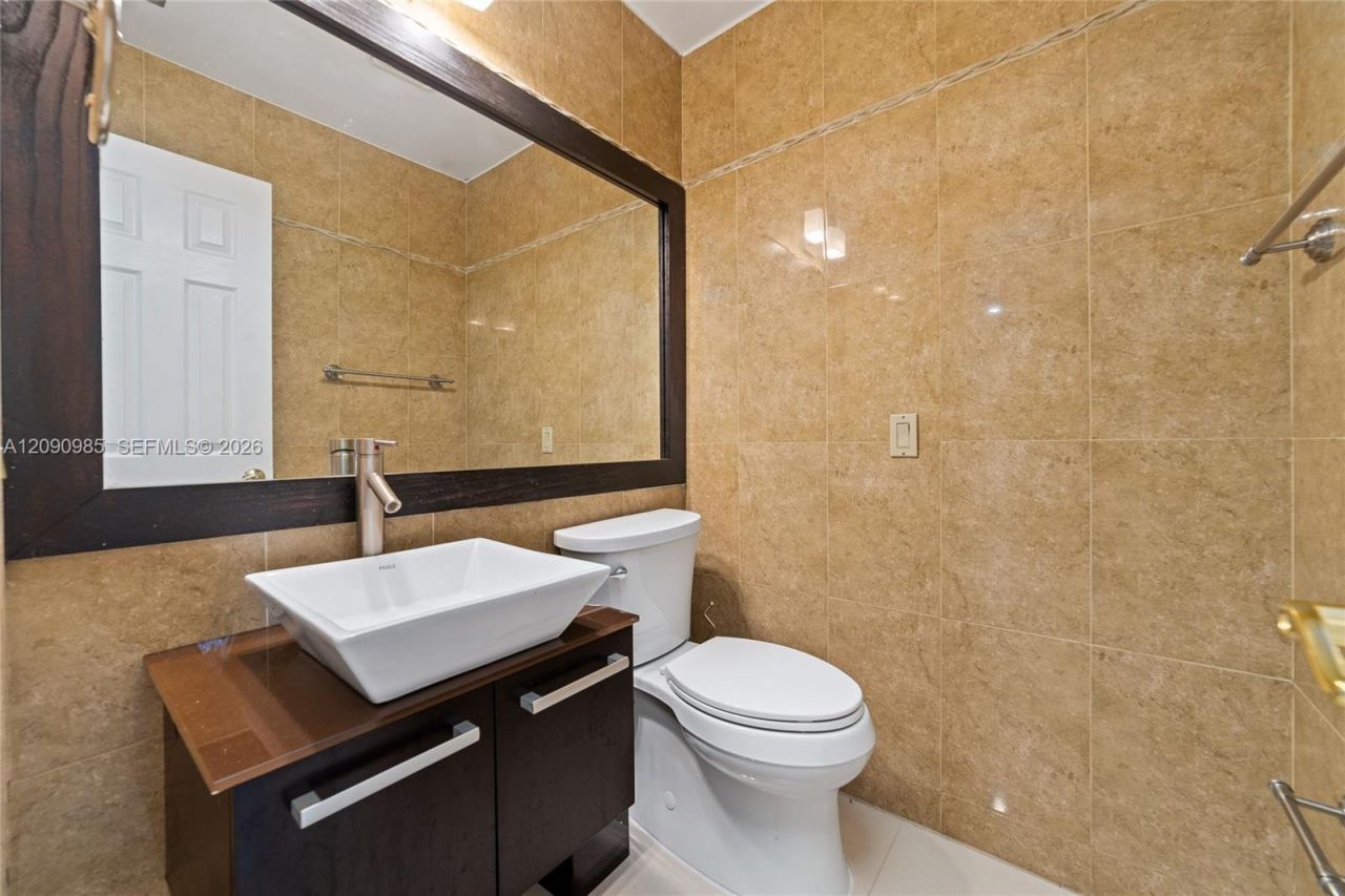 1250 NW 76th Ave, Plantation, FL 33322 Photo