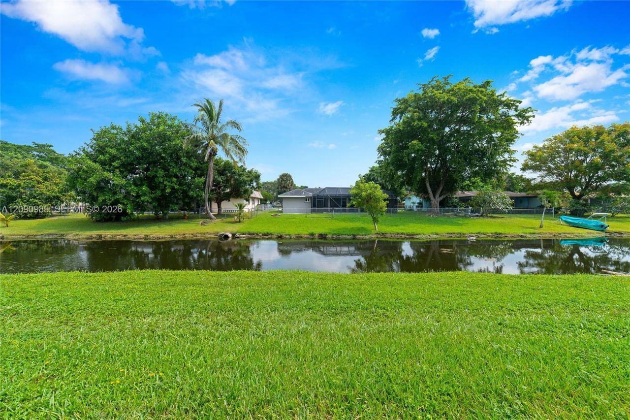 1250 NW 76th Ave, Plantation, FL 33322 Photo