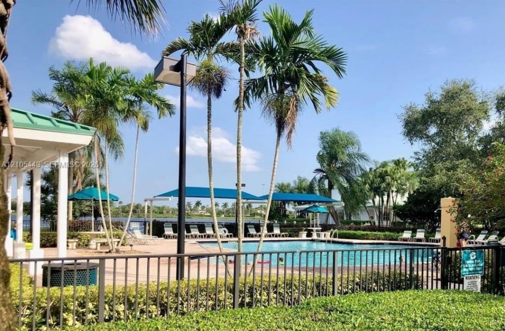 17415 NW 10th St, Pembroke Pines, FL 33029 Photo