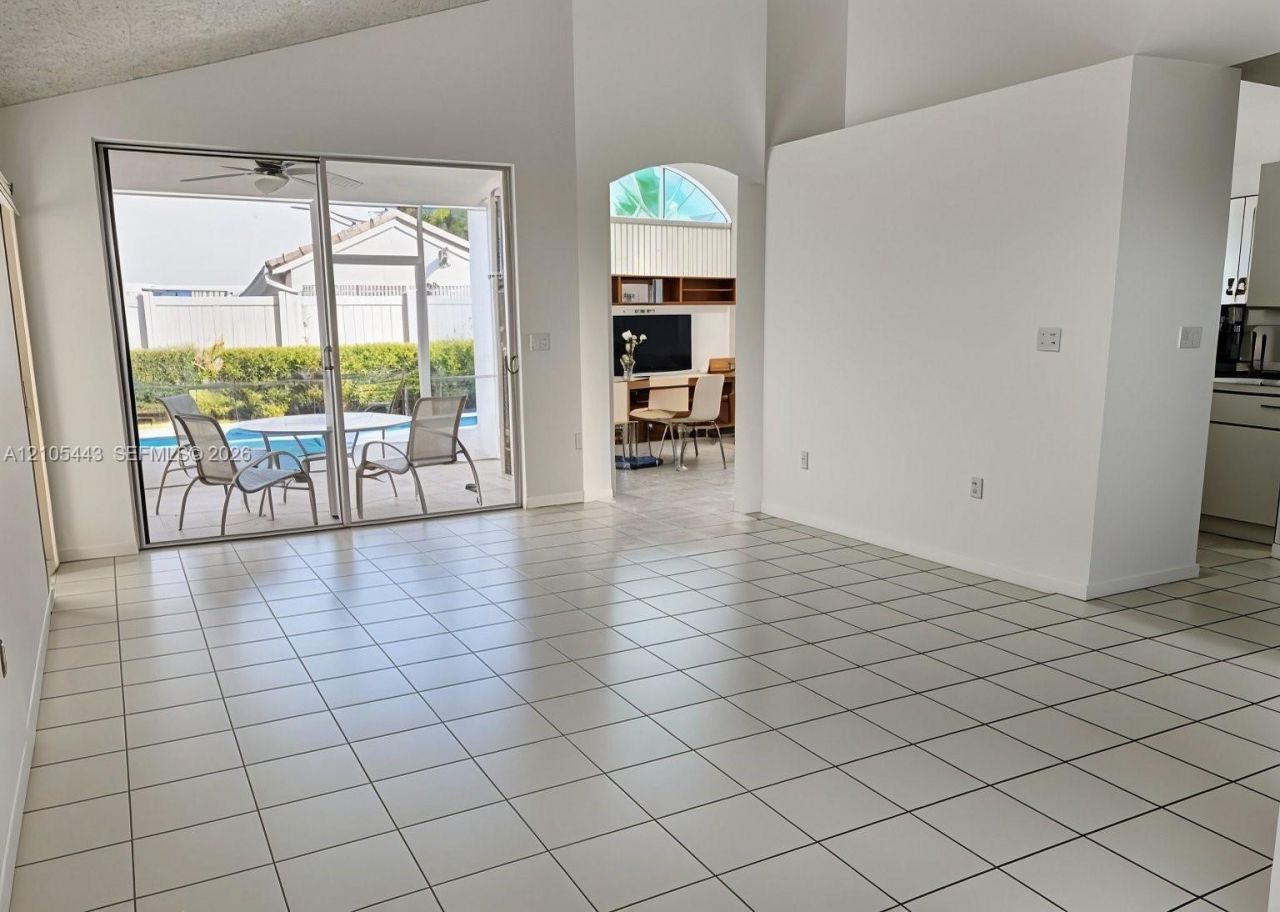 17415 NW 10th St, Pembroke Pines, FL 33029 Photo