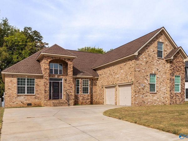 1746 Dekathalon Way NW, Huntsville, AL 35816