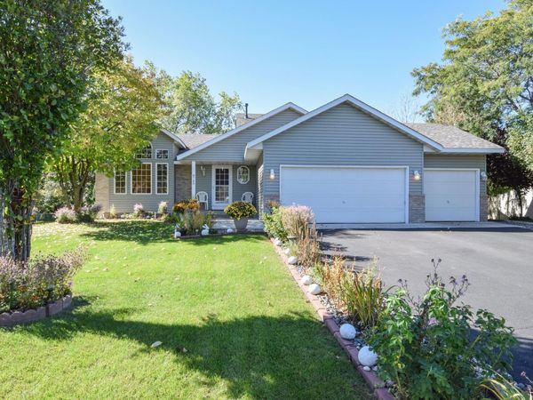 8743 Queens Gardens N, Brooklyn Park, MN 55443