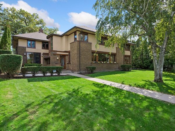 2409 E Lake Of The Isles Parkway, Minneapolis, MN 55405