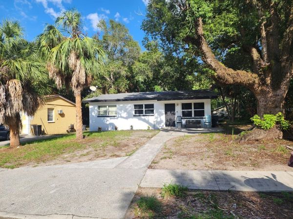 621 LINCOLN AVENUE , TARPON SPRINGS, FL 34689