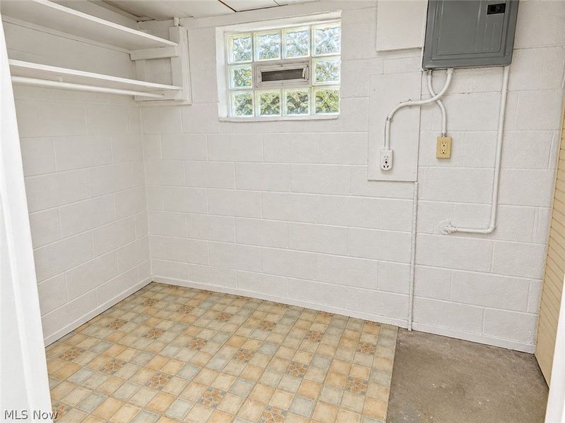 422 Clearview Drive, Unit G, Euclid, OH 44123 Photo 15