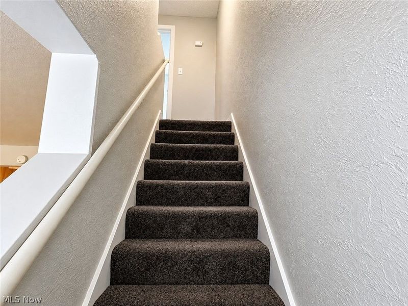 422 Clearview Drive, Unit G, Euclid, OH 44123 Photo 6