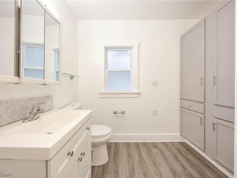 1390 E 109th Street, Cleveland, OH 44106 Photo 13