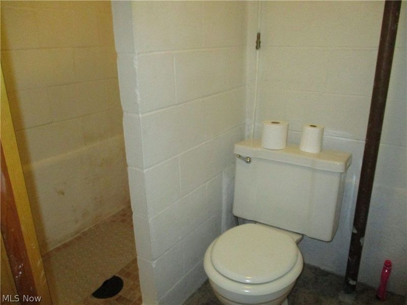 650-652 E Liberty Street, Girard, OH 44420 Photo 13