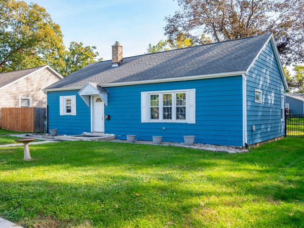 1012 Elmhurst Street , Valparaiso, IN 46385