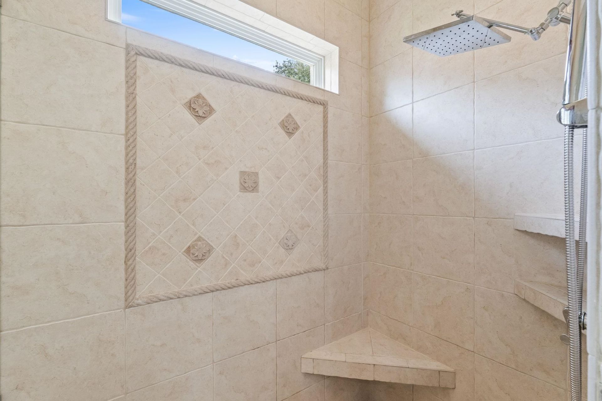 7557 Siena Blvd. Photo 32