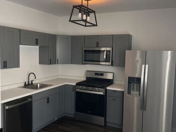 326 Brayton Ave, Unit 1, Fall River, MA 02721